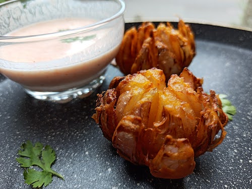 blooming-onion-recipe-easy-eggless